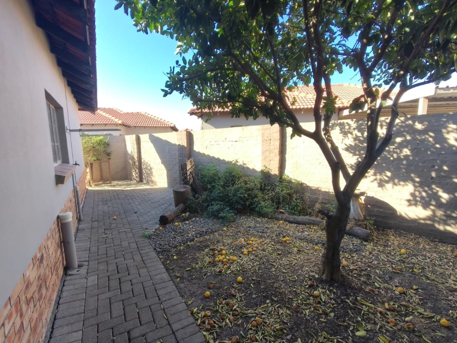 3 Bedroom Property for Sale in Waterkloof East North West